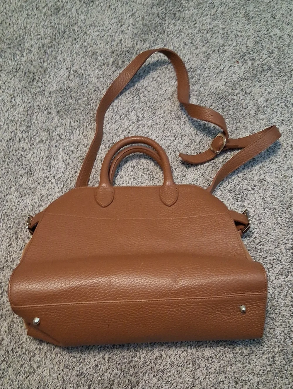 Anna Paola versatile tan
